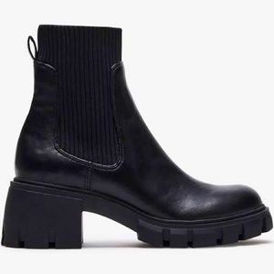 Steve Madden Hutch Black Boots size 6.5